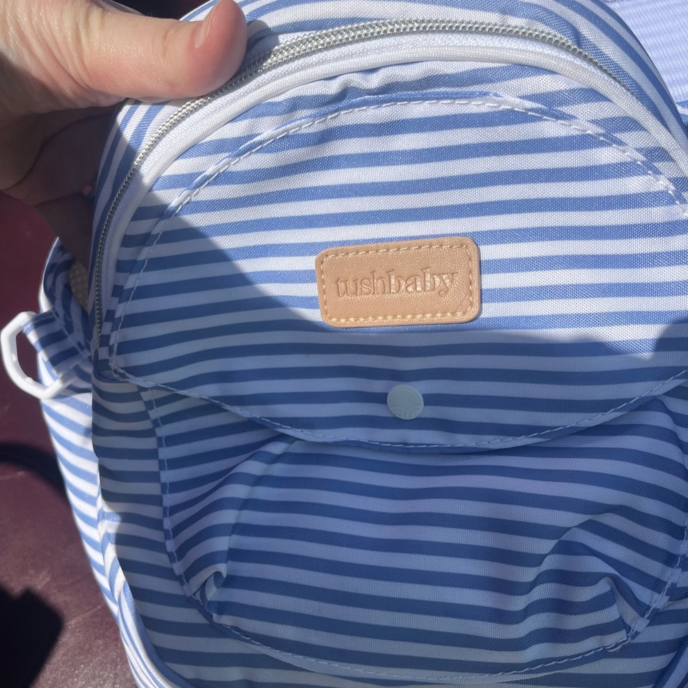 Tushbaby Blue and White with Extender